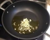 A picture of step 5 of Vongole Bianco with Oysters and Olive Oil.