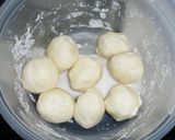 A picture of step 4 of Chapati for Indian Curry.