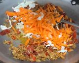Foto langkah ke 2 dari resep Mie Goreng Sayur Sambal Teri.