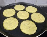 A picture of step 5 of Sweet Corn Suji Pancake.