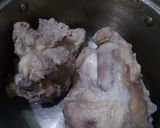Foto langkah ke 2 dari resep Sop tulang dengkul sapi dan baso.