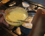 Foto del paso 8 de la receta: Croquembouche (masa choux y crema pastelera)