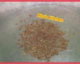A picture of step 1 of Mushroom masala.