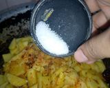 A picture of step 5 of Chilli Potato / Aloo ki bhujiya.