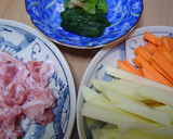 A picture of step 1 of Simple Pork Soup.