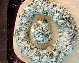 A picture of step 1 of Spinach Twist.