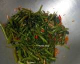 Cara Membuat Tumis Kangkung Terasi Saus Tiram 4