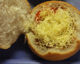 Bundás, töltött zsemle recept fázis 2 fotója