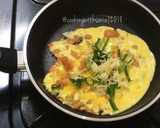Foto langkah ke 2 dari resep Roti John Tawar (Step by Step).