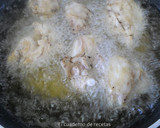 Foto del paso 2 de la receta: Pollo Dominguero en Salsa de Almendras