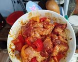 Hình bước làm 2 của món Ba chỉ ớt chuông xiên que nướng