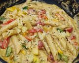 A picture of step 8 of White Sauce Pasta.