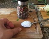 Foto del paso 3 de la receta: Cocina aromática: Pollo "Un, dos, tres" light