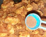 A picture of step 2 of NAAN CHAAP (spicy chicken fillings in naan).