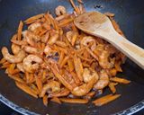 A picture of step 3 of Shrimp with Soy Sauce.