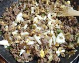 Foto del paso 3 de la receta: Empanadas de carne y empanadas de tomate, queso y albahaca