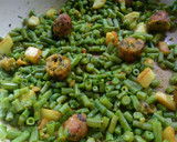 A picture of step 3 of String beans subzi.