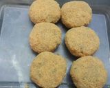 A picture of step 3 of Aloo rava cutlet (potato semolina cutlet).