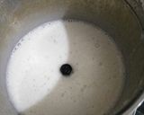 A picture of step 3 of Banana Milk Shake.