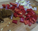Foto langkah ke 2 dari resep Orek tempe basah bumbu gula asem.