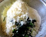 A picture of step 2 of Spinach and Parmesan Cheese Muffins.