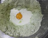 A picture of step 6 of Matcha Scones with White Chocolate.