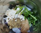 A picture of step 1 of Prawns Khao Suey.