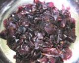 A picture of step 1 of Homemade Grape Jam Using Kyohou Grapes.