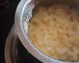 A picture of step 2 of Shezwan sauce spicy macaroni.