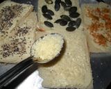 Foto del paso 4 de la receta: Canapés con pan de molde y semillas