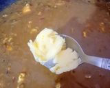 A picture of step 3 of Egg tadka.