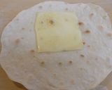 A picture of step 16 of Sandwich Wraps with Tortillas.