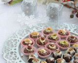 Foto del passaggio 3 della ricetta Croccantini al cioccolato e frutta secca
