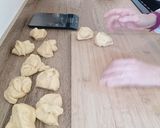 Foto del paso 4 de la receta Cocas de San Juan individuales para una noche mágia