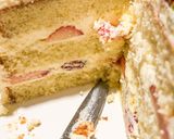 Foto langkah ke 10 dari resep Strawberry Shortcake | Strawberry Fresh Cream Cake.