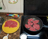 Foto del paso 2 de la receta: Filete de ternera a la plancha con ensaladita