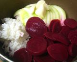 A picture of step 1 of Russian-style Chilled Beetroot Soup.
