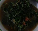 Foto langkah ke 5 dari resep Tumis bayam pedas.