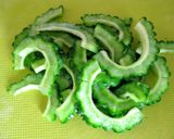 A picture of step 1 of Goya and Tarako Pasta.
