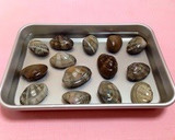 A picture of step 1 of How to Easily Remove Sand from Clams.