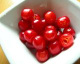A picture of step 4 of Cherry Crumble Tart.
