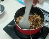 A picture of step 7 of Soft and Chewy Florentine-Style Chocolate Crunch.