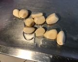 Une image de l'étape 2 de Rouelle de porc marinée à l'ail et au thym.