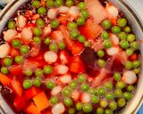 Foto del paso 2 de la receta: Chuletas de pavita con ensalada rusa y arroz graneadito