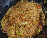 五香肉丁炒米粉的食譜步驟5照片