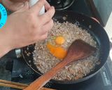 Hình bước làm 3 của món Làm thịt xay giả Pate trứng