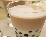 A picture of step 6 of Iced Cafe au Lait with Black Tapioca.