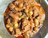 Foto langkah ke 5 dari resep Rendang Daging Hitam Baby Potato.