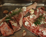 Foto del paso 2 de la receta: Cordero lechal al horno