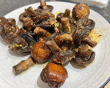 Foto langkah ke 3 dari resep Roasted Garlic Butter Mushroom dr Recipetin eats.